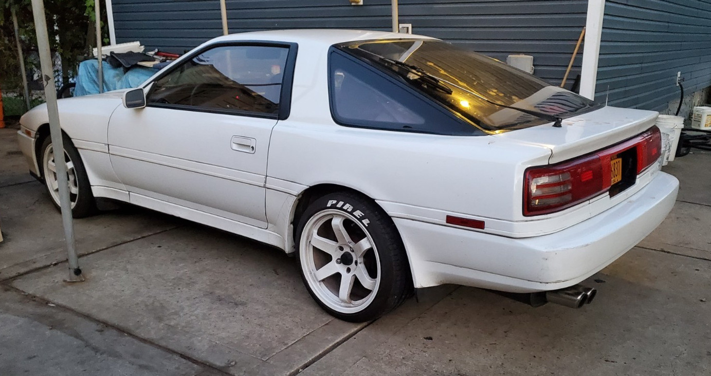 Toyota-Supra-1990-Hatchback-9