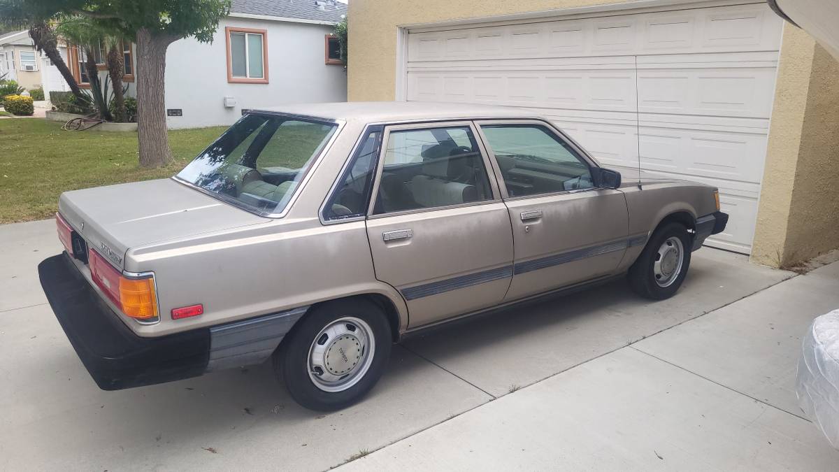 Toyota-camry-1986-2