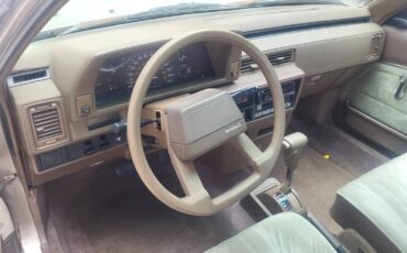 Toyota-camry-1986-5