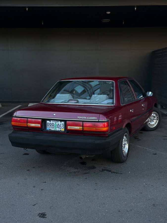 Toyota-camry-1991-17