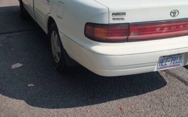 Toyota-camry-1993-1