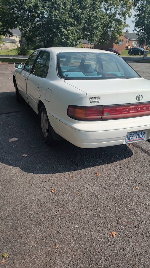 Toyota-camry-1993-1