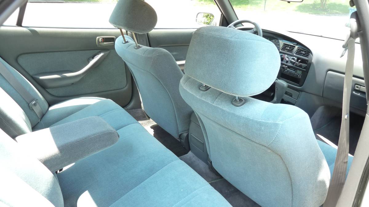 Toyota-camry-1993-grey-10