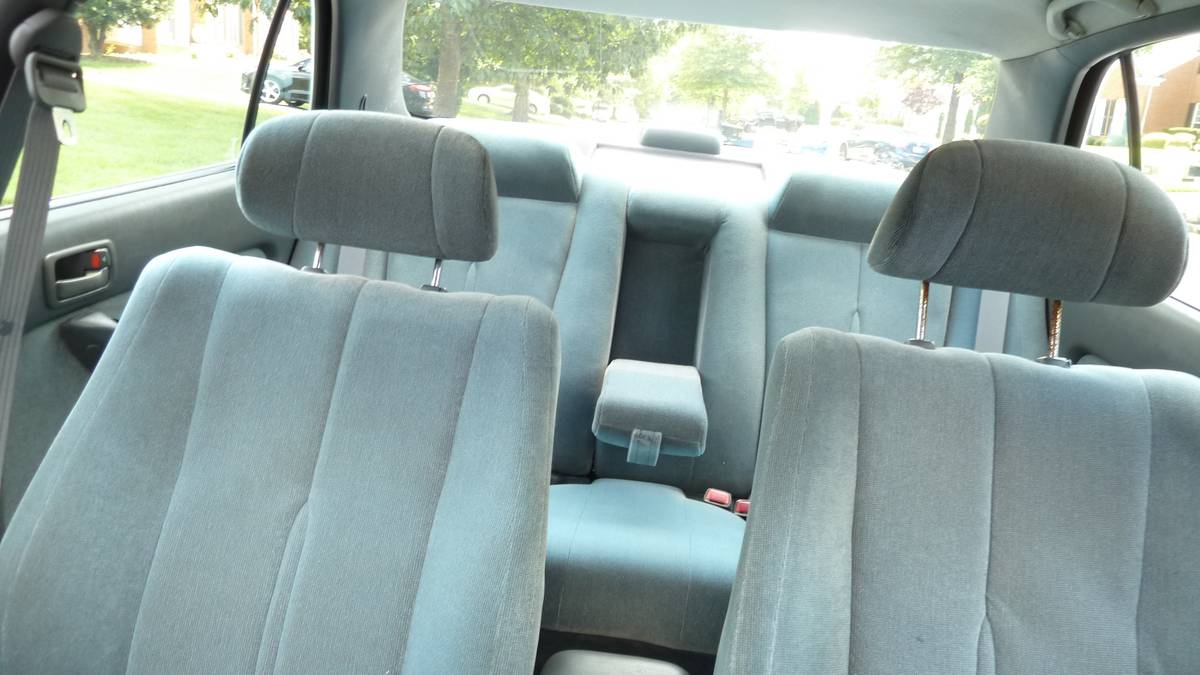 Toyota-camry-1993-grey-13