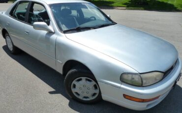 Toyota-camry-1993-grey-3