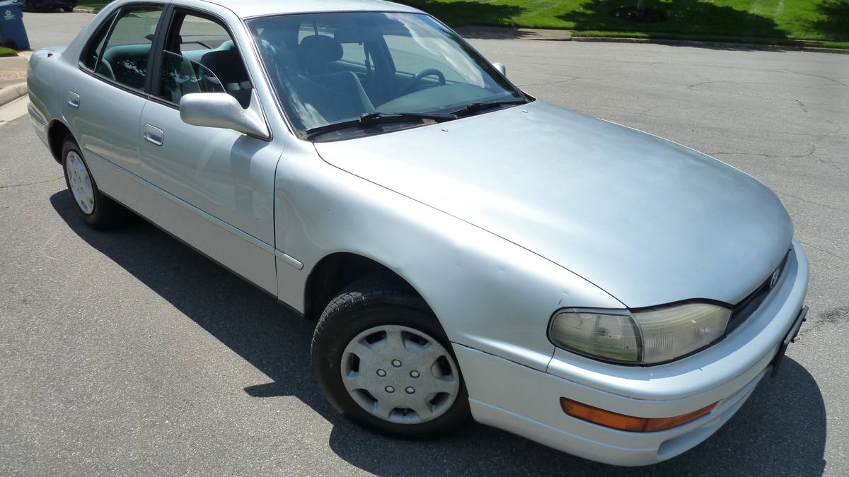 Toyota-camry-1993-grey-3