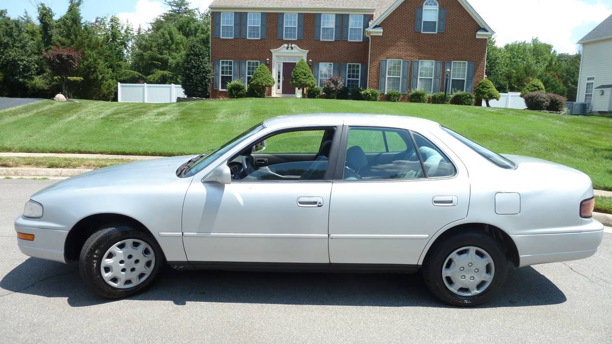 Toyota-camry-1993-grey-7