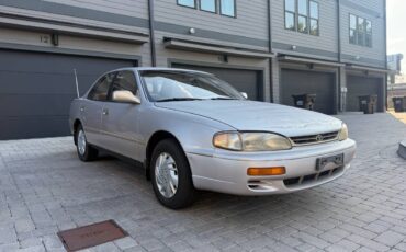 Toyota-camry-1995-silver-2