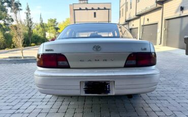 Toyota-camry-1995-silver-5