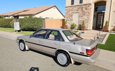 Toyota-camry-le-1991-1