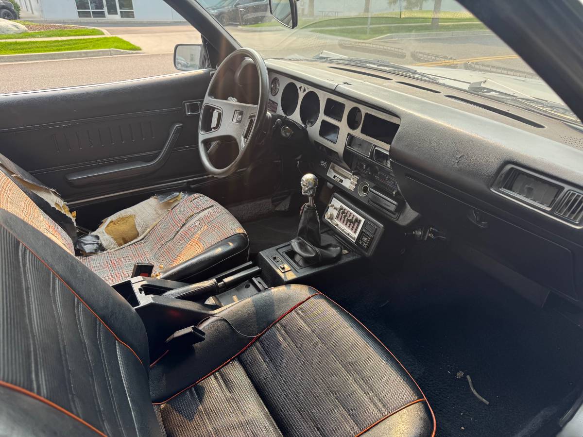 Toyota-celica-1981-4