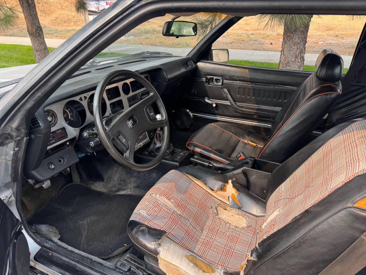 Toyota-celica-1981-5