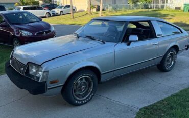 Toyota-celica-gt-1978-silver
