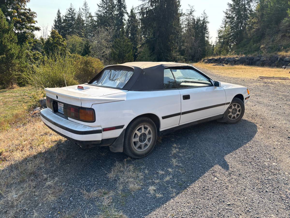 Toyota-celica-gt-convertible-1987-white-1