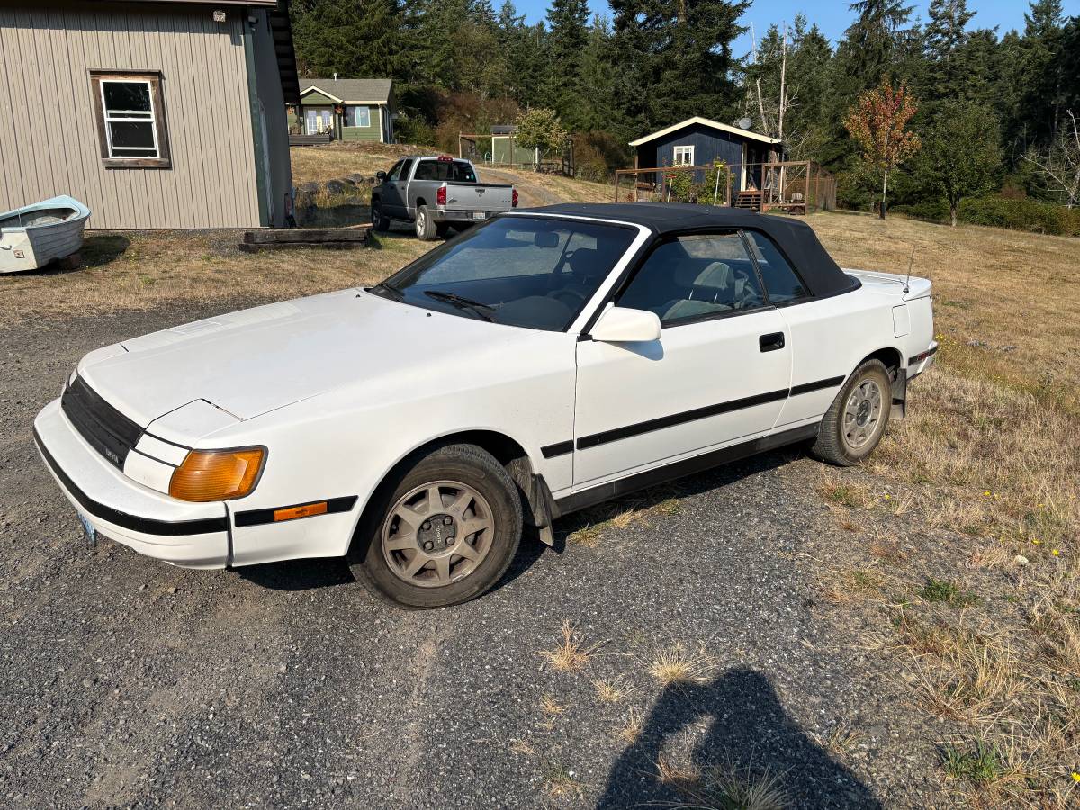 Toyota-celica-gt-convertible-1987-white-2