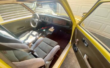 Toyota-corolla-1973-yellow-11