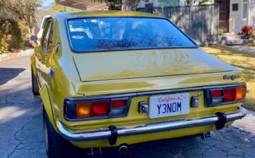 Toyota-corolla-1973-yellow-2