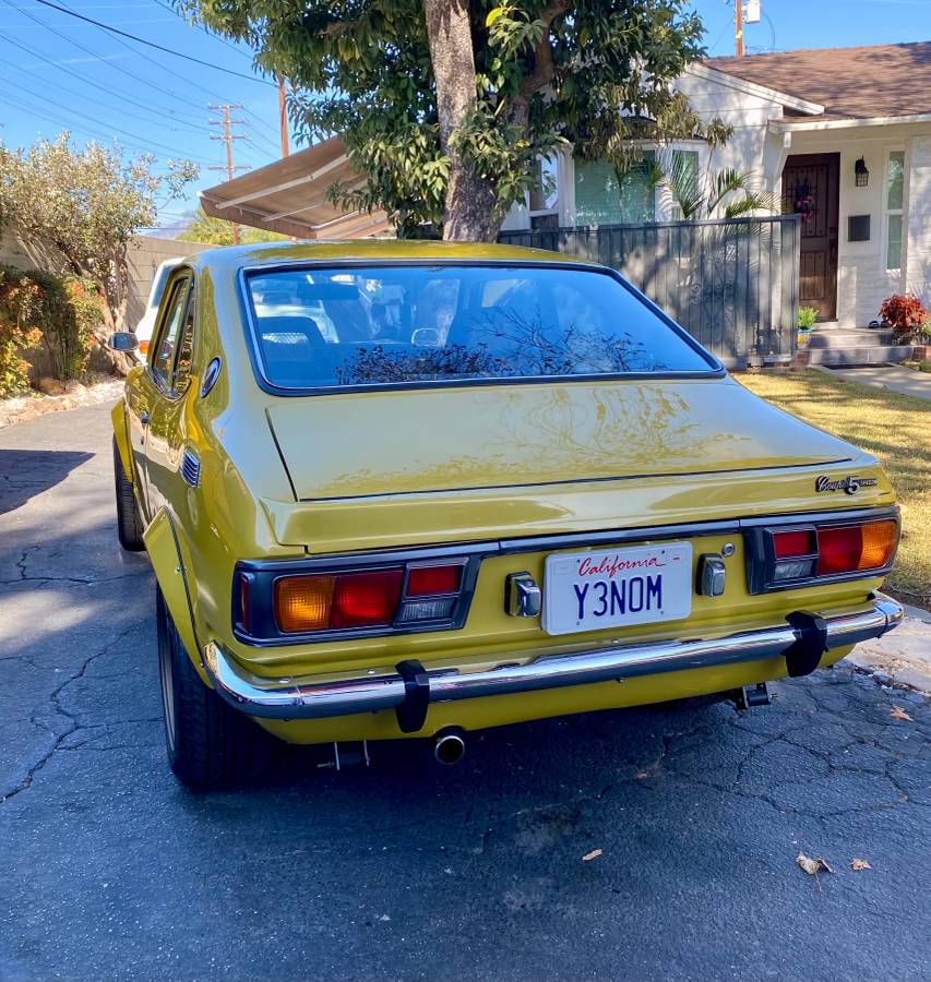 Toyota-corolla-1973-yellow-2