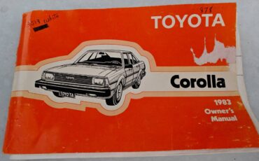 Toyota-corolla-1983-white-1