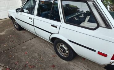 Toyota-corolla-1983-white-3