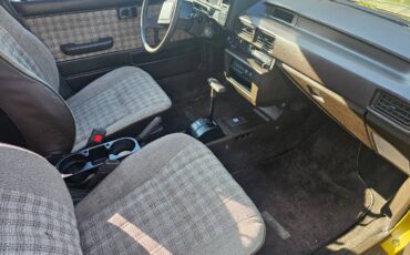 Toyota-corolla-1986-yellow-2