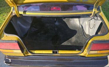 Toyota-corolla-1986-yellow-5
