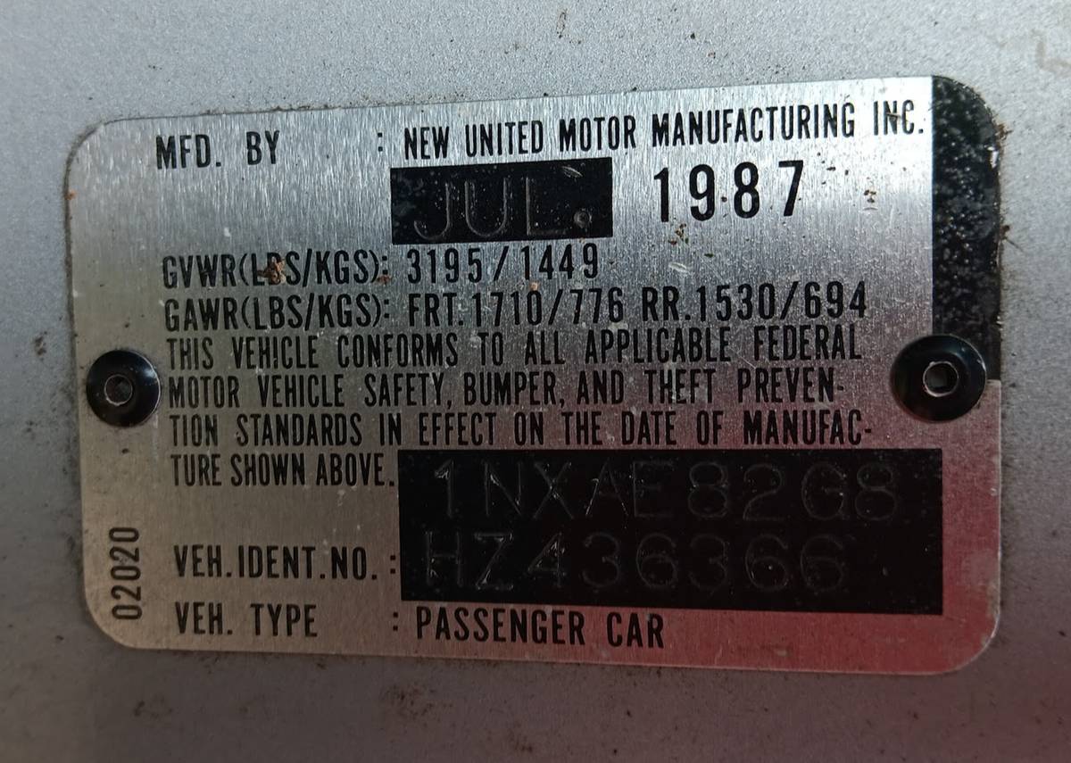 Toyota-corolla-1987-silver-11