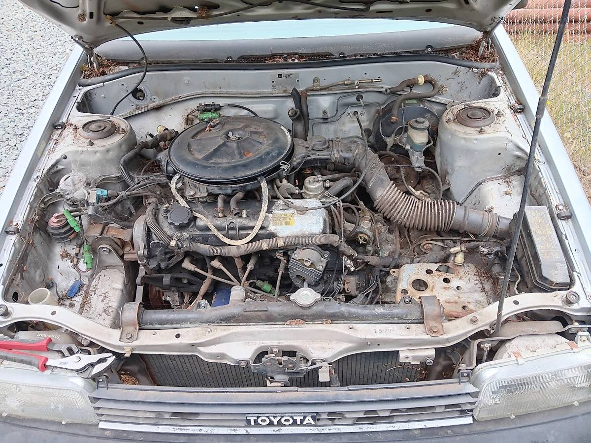 Toyota-corolla-1987-silver-7