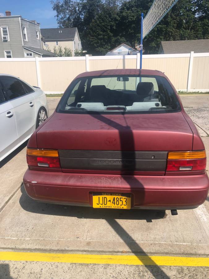 Toyota-corolla-1994-red-1