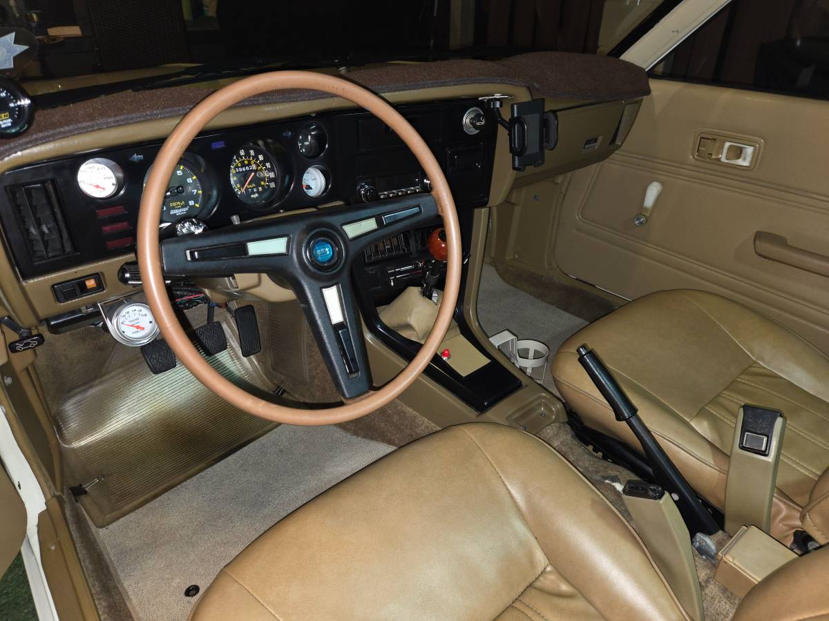 Toyota-corolla-sport-coupe-1977-9