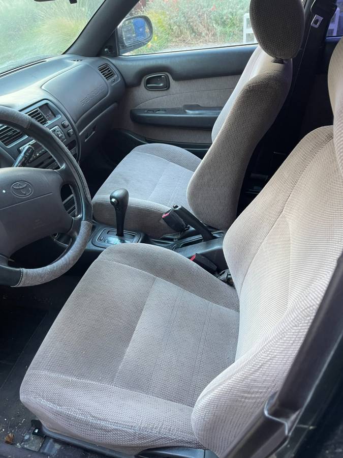 Toyota-corolla-wagon-1995-grey-2