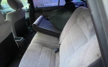 Toyota-corolla-wagon-1995-grey-3