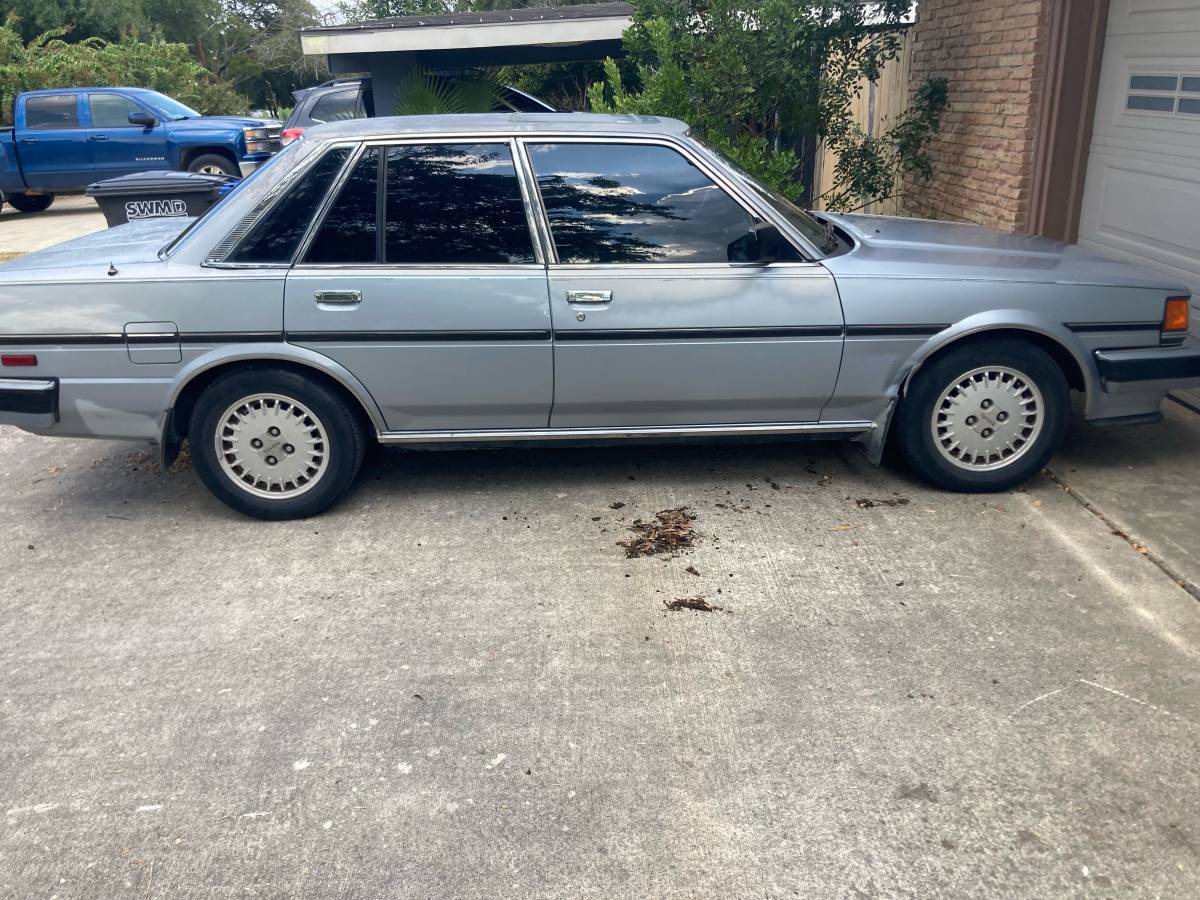 Toyota-cressida-1985-blue-6
