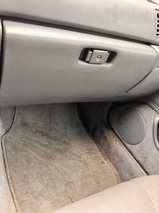 Toyota-cressida-1992-grey-17