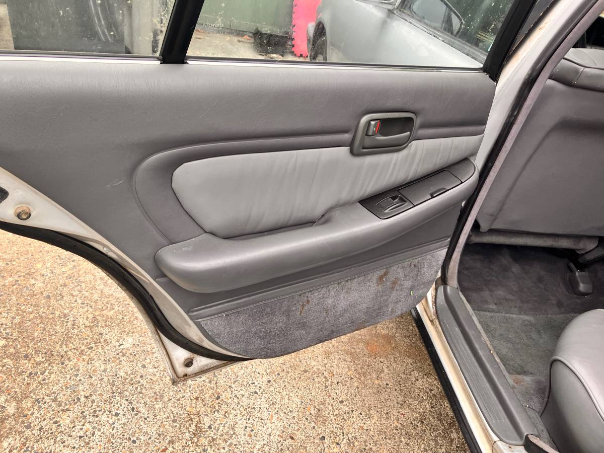 Toyota-cressida-1992-grey-5