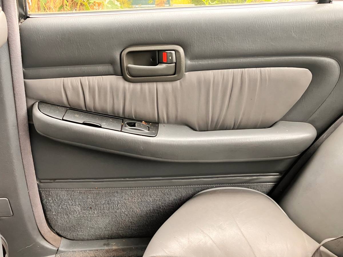 Toyota-cressida-1992-grey-6