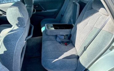 Toyota-crown-majesta-1995-silver-16