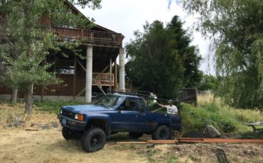 Toyota-diesel-1984-blue-3