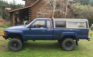 Toyota-diesel-1984-blue-4