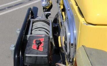 Toyota-fj-40-2-door-open-top-dodge-magnum-hemi-1978-yellow-22