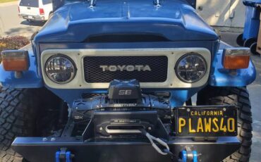 Toyota-fj40-landcruiser-1982-blue-1