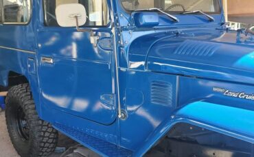 Toyota-fj40-landcruiser-1982-blue-11