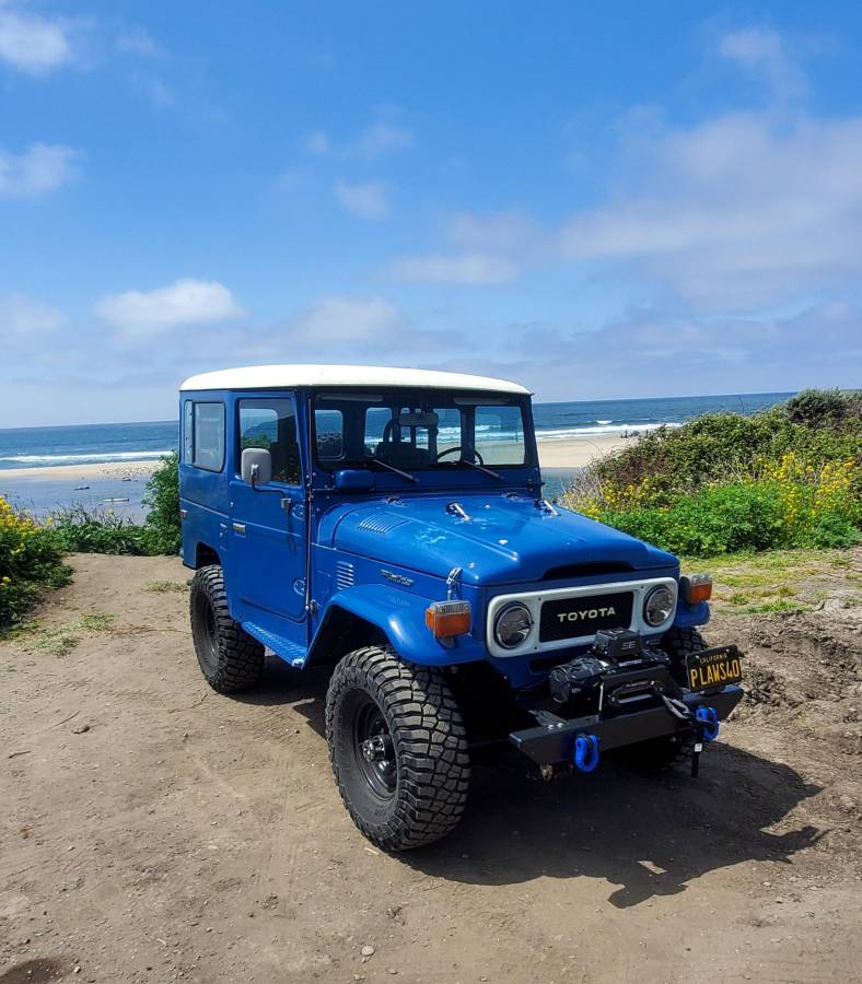Toyota-fj40-landcruiser-1982-blue-4