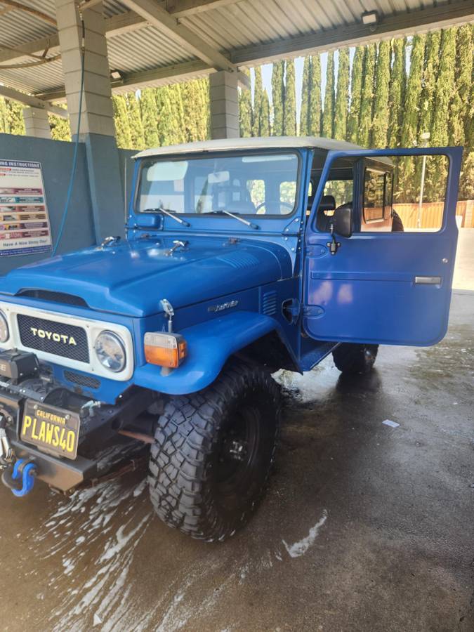 Toyota-fj40-landcruiser-1982-blue-6