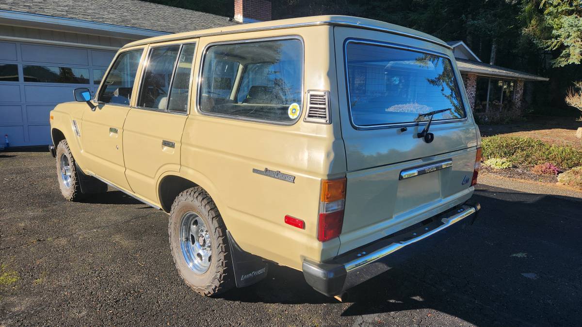 Toyota-fj60-1983-custom-2