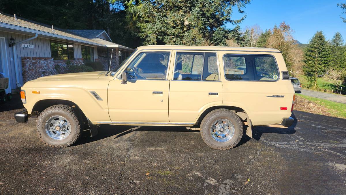Toyota-fj60-1983-custom