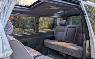 Toyota-hiace-diesel-1995-grey-12