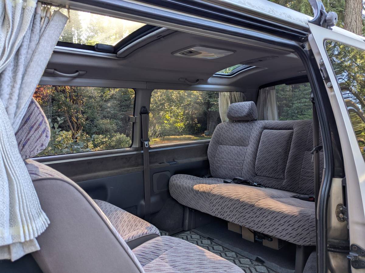 Toyota-hiace-diesel-1995-grey-12