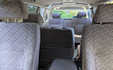 Toyota-hiace-diesel-1995-grey-7