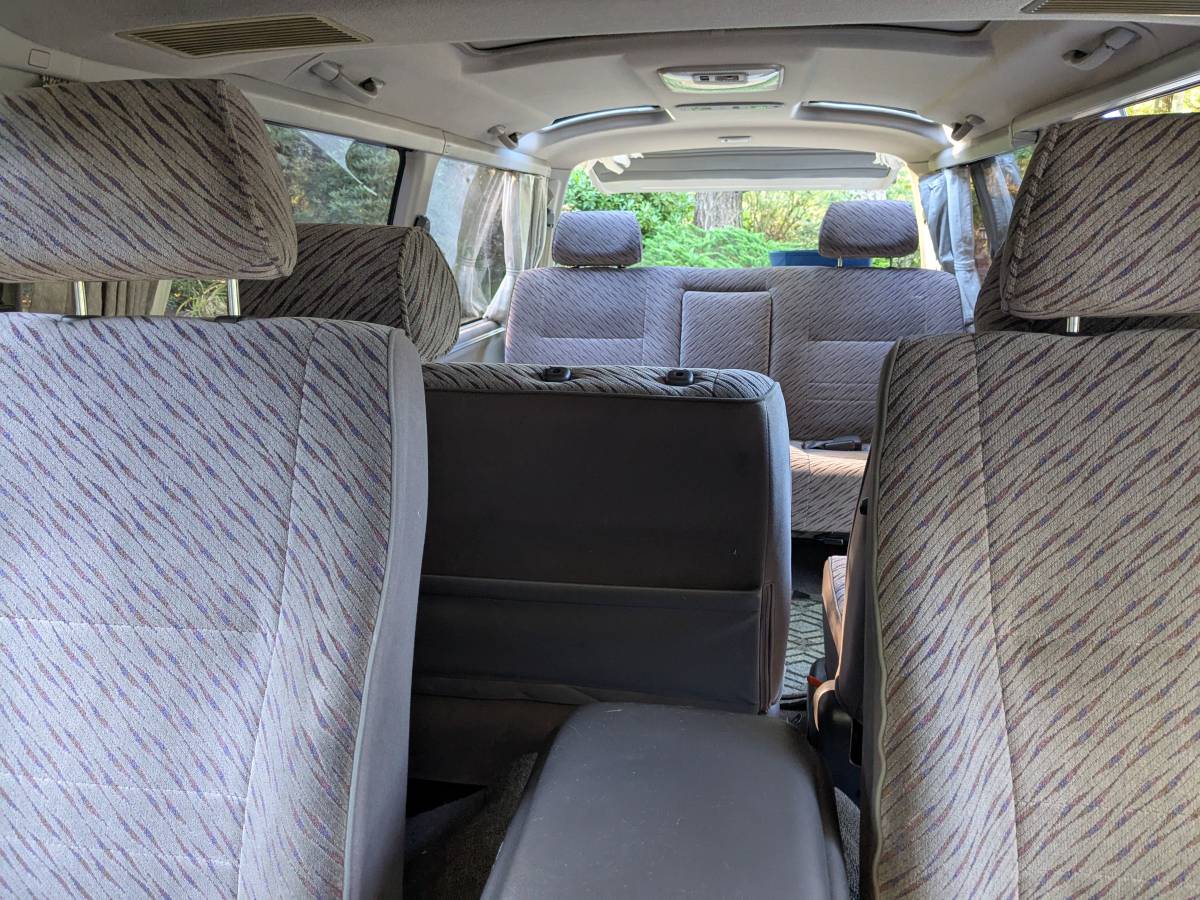 Toyota-hiace-diesel-1995-grey-7